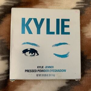 Kylie Jenner Pressed Powder Eyeshadow palette
